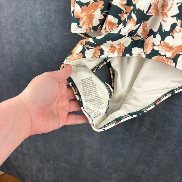 Abercrombie & Fitch Floral cross front One Piece Swimsuit - Black and Cream Sz M - Picture 4 of 11